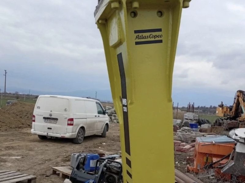 Хидравличен чук Atlas Copco MB 1200 от прикачния инвентар на Дигинг Груп